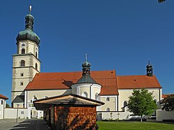 Neukirchen-Wallfahrtskirche-02.jpg