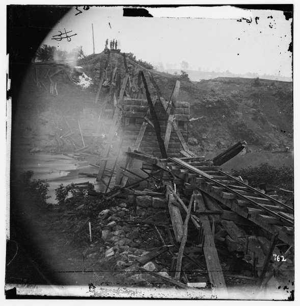 File:North Anna River, Va. Destroyed bridge of the Richmond and Fredericksburg Railroad LOC cwpb.01217.tif