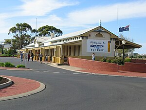 Автобусная станция OIC bunbury cbd from south.jpg