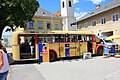 Deutsch: Der Bus des Landesmuseums Niederösterreich umgebaut zu einem Rundfunkstudio unterwegs bei der Radio BÖ Sommertour 2017, diesmal in Mpnchendorf