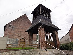 Orsinval (Nord, Fr) église St.Nicolas avec campanile.jpg