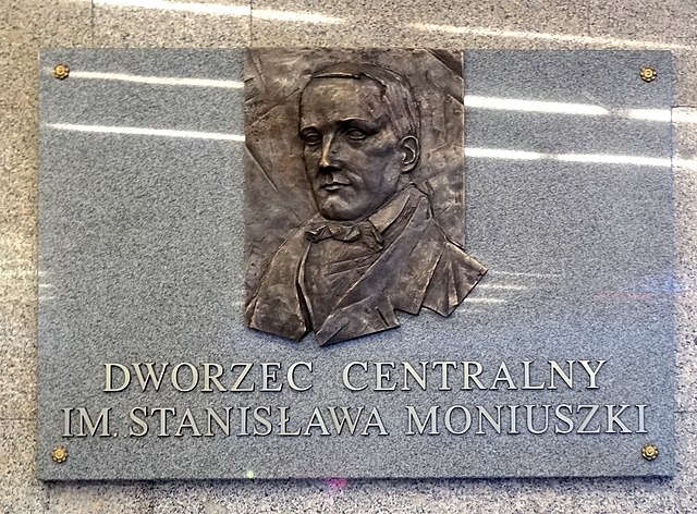 Granite plaque with the name of the station, Stanisław Moniuszko, attached after the renovation of 2010-12