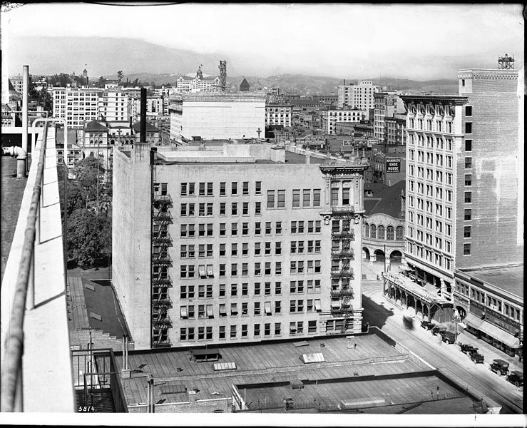 File:Panoramic view of Los Angeles from the Athletic building, on the corner of Olive Street and 7th Street, ca.1913 (CHS-5814).jpg