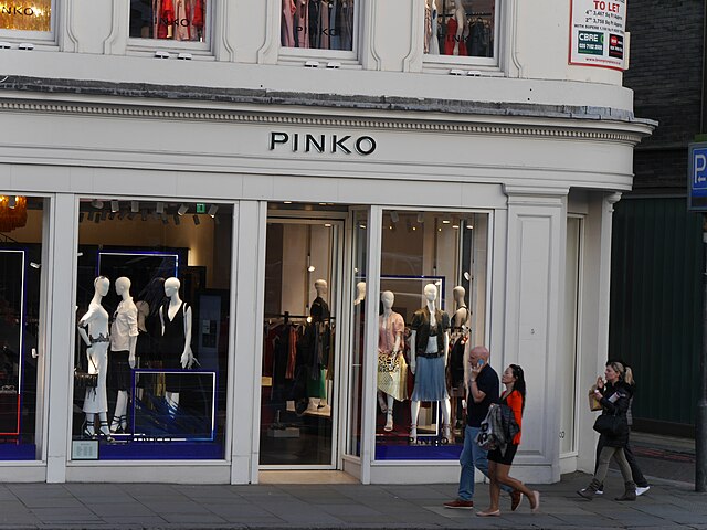 Hertog Publiciteit biologisch Pinko (fashion) - Wikipedia