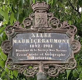 Voir la plaque.