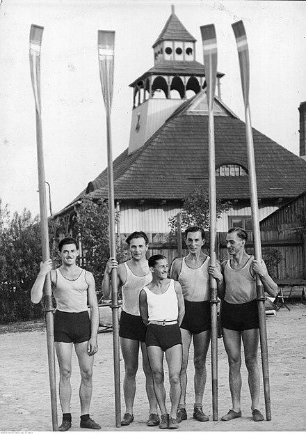 L'équipe du quatre avec barreur médaillée de bronze : Braun, Ślązak, Urban, Kobyliński, Skolimowski.