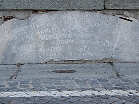 Ponte Vecchio Ivrea iscrizione.jpg