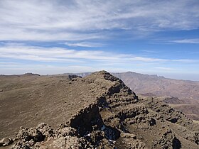 Vue du Bwahit, en arrière-plan, depuis le Ras Dashan.