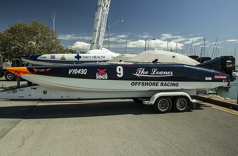 File:Redcliffe Power Boat Racing-2014-05 (15122997266).jpg