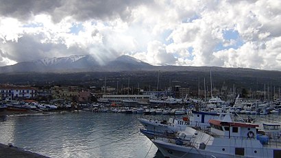 Come arrivare a Porto di Riposto con i mezzi pubblici - Informazioni sul luogo