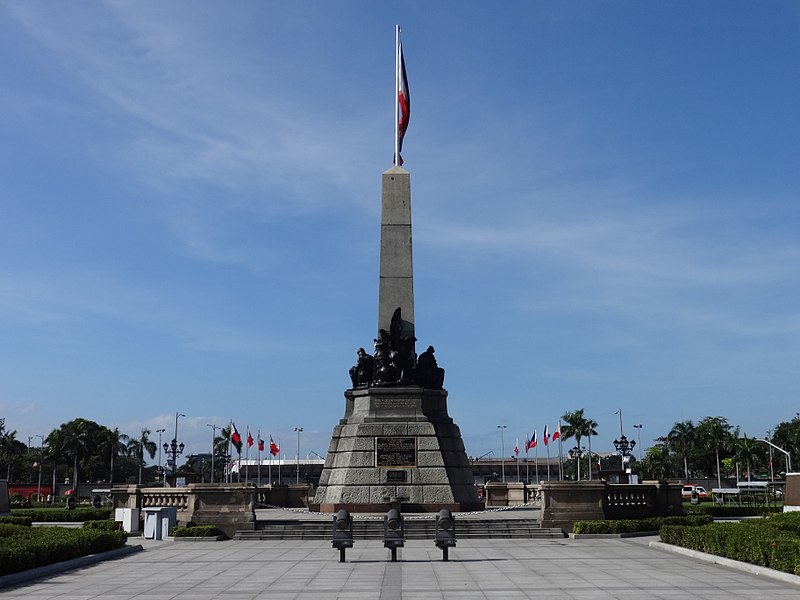 File:Rizal Monument (Rizal Park, Roxas Boulevard, Manila; 2017-01-01) 3.jpg