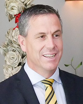 <span class="mw-page-title-main">Rob Waddell</span> New Zealand Olympic Gold Medalist rower and rugby union footballer