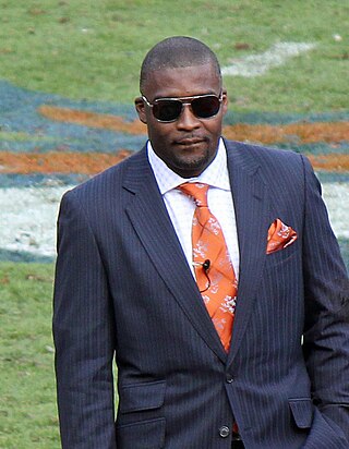 <span class="mw-page-title-main">Rod Smith (wide receiver)</span> American football player (born 1970)