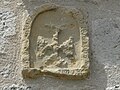 Croix de Malte sculptée sur la façade sud