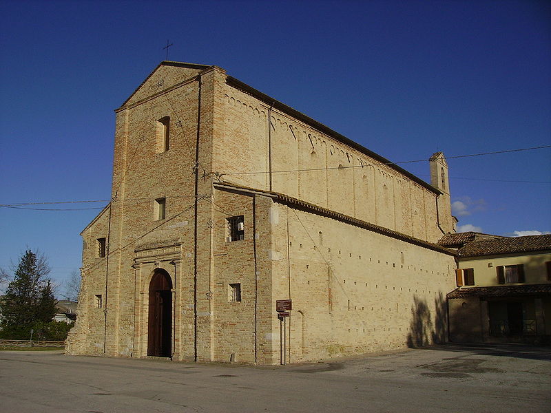 File:Santa Maria a Piè di Chienti 01.JPG