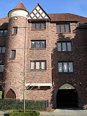 1005 E. Roy on Capitol Hill, one of many Seattle apartment buildings by master builder Frederick Anhalt. Seattle - 1005 E. Roy 13.jpg