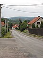 Čeština: Semafor v Nučicích, okres Praha-východ. English: Traffic light in Nučice village, Prague-East District, Czech Republic.