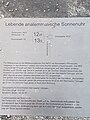 Sonnenuhr Tübingen bei Sternwarte Erklärungstafel.jpg