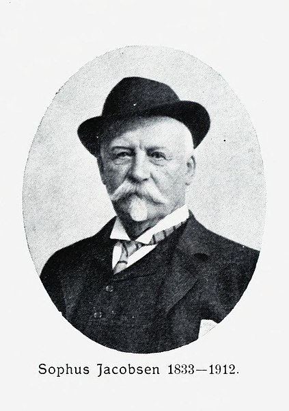 File:Sophus Jacobsen.jpg