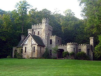 Squire's Castle in 2008 Squire's Castle 2.jpg