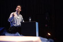 Steve Horvath, UCLA professor, presenting a talk June 2015.jpg