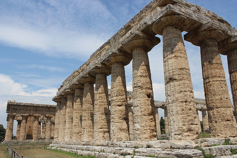 File:Templos Paestum. 01.JPG