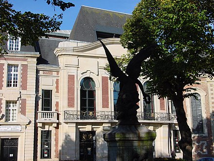 The theatre of Cambrai, between the National Conservatory of Music and Dramatic Art and the chapel of the old Saint-Julien Hospital