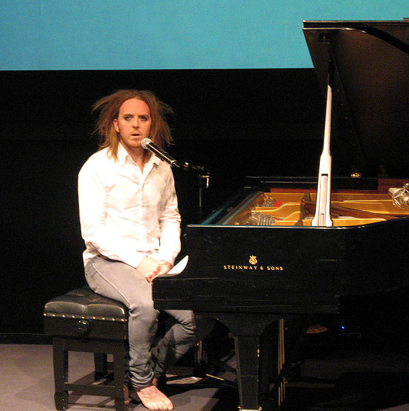 File:Timminchin tamlondon 2009.jpg