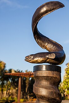 Tuna (2013), a sculpture of a New Zealand longfin eel located at the Auckland Botanic Gardens Tuna (Bing Dawe sculpture) 01.jpg