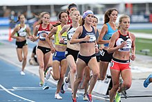 Sisson (right) leading the 10000m at the 2018 USA Outdoor Track and Field Championships USATF day 1 2018 (42233426954).jpg