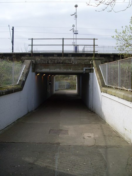 File:Underpass at Croftfoot Station - geograph.org.uk - 1232624.jpg