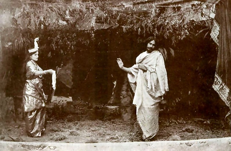 File:Valmiki Pratibha Indira Devi & Rabindranath Tagore.jpg