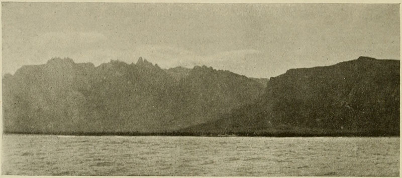 File:View of Hadibu and the Haghier Mountains from Tamarida Bay.jpg