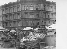 Viktualienmarkt in 1930 Viktualienmarkt ca 1930.jpg