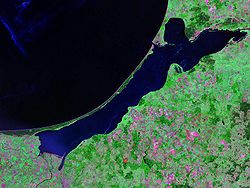 Image satellite de la lagune de la Vistule.