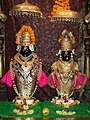 মুম্বাইয়ের সায়ন বিঠাল মন্দিরে বিঠোবা (শ্রীকৃষ্ণ) এবং রুক্মিণী