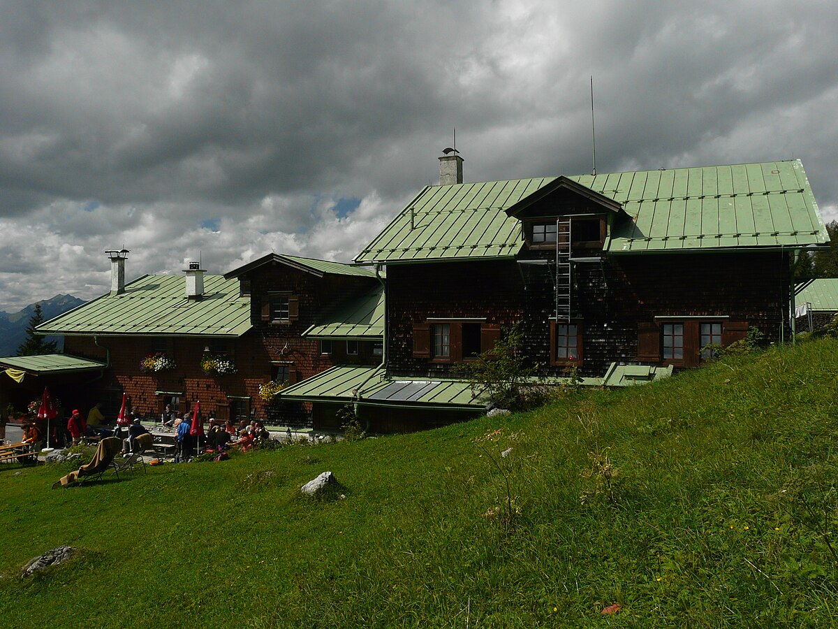 Vorderkaiserfelden Hut - Wikipedia