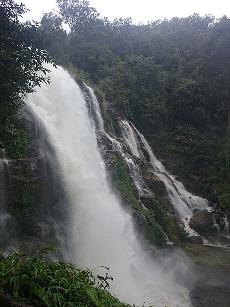 File:Wachirathan Waterfall.JPG