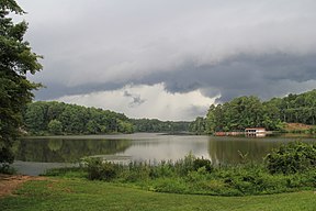 Water and boathouse at Umstead State Park 2014.jpg