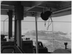 Wind and seas from astern. Storm in the North Atlantic, Beaufort 9 to 10 (1957).png