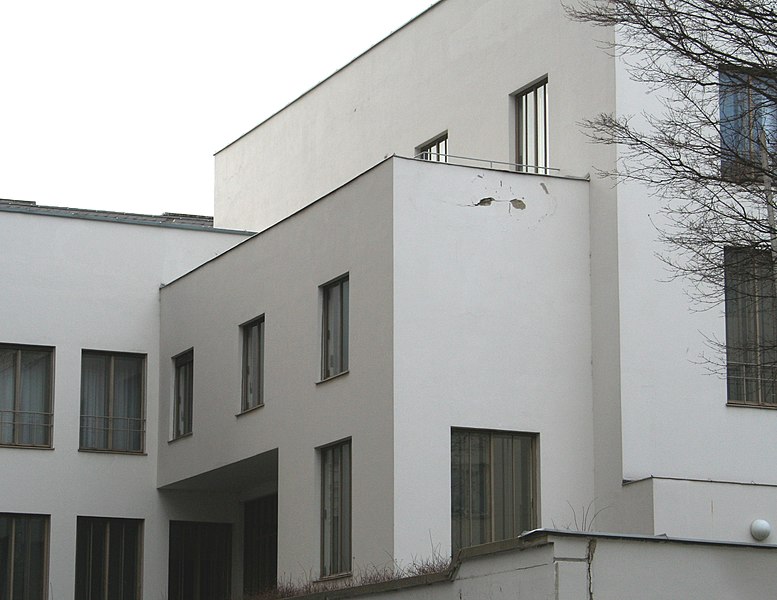 File:Wittgenstein haus.jpg