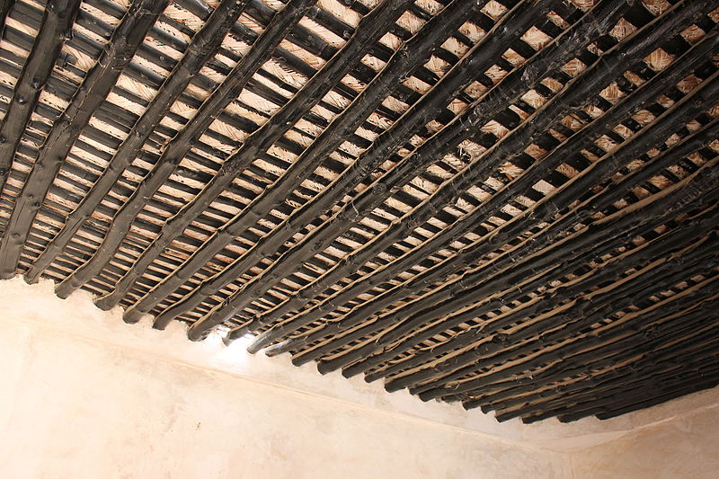 File:ZubarahPalmTreeCeiling.jpg