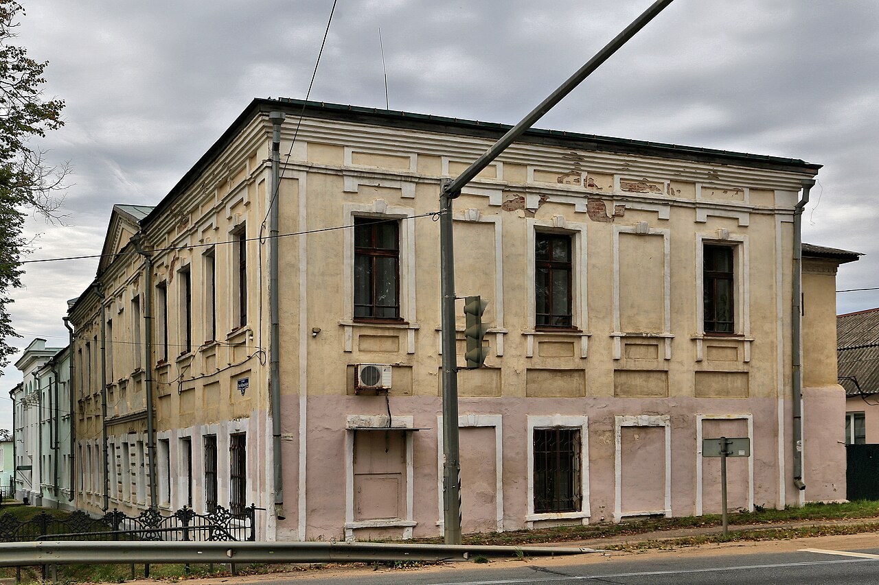 Файл:Петровское, дом городничего, Октябрьская, 27.jpg — Путеводитель  Викигид Wikivoyage