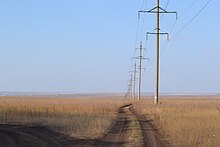 contemporary concrete pylons for 110 kV Ukhodiashchaia vdal' LEP - panoramio (1).jpg