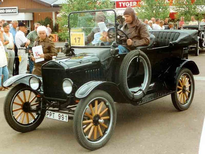 File:1919 Ford Model T Touring PPT991.jpg