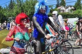 2014 Fremont Solstice cyclists 212.jpg