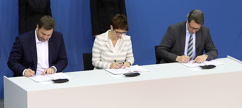 File:2018-03-12 Unterzeichnung des Koalitionsvertrages der 19. Wahlperiode des Bundestages by Sandro Halank–041.jpg