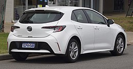 2018 Toyota Corolla (MZEA12R) Ascent Sport à hayon (2018-11-02) 02.jpg