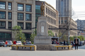 位於武漢市江漢區三民路的孫中山銅像，與前述武昌孫中山銅像同為湖北省文物保護單位。