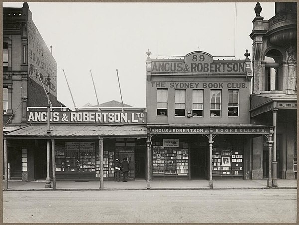 Angus & Robertson booksellers, 89 Castlereagh Street, Sydney, 1915. Note "The Sydney Book Club" sign.